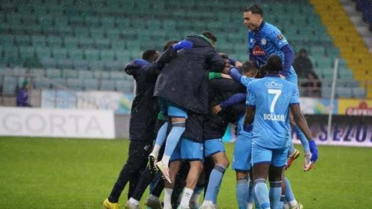 1. Lig'de 6 gollü düello! Rizespor seriye bağladı