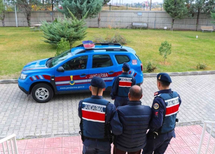 10 ayrı suç kaydı bulunan firari hükümlü mısır tarlasında yakalandı
