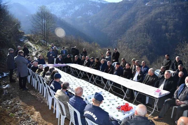 100 yıldan beri özlem duyulan yola kavuştular
