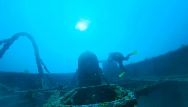 12 İngiliz dalgıç Çanakkale’de batıklara daldı
