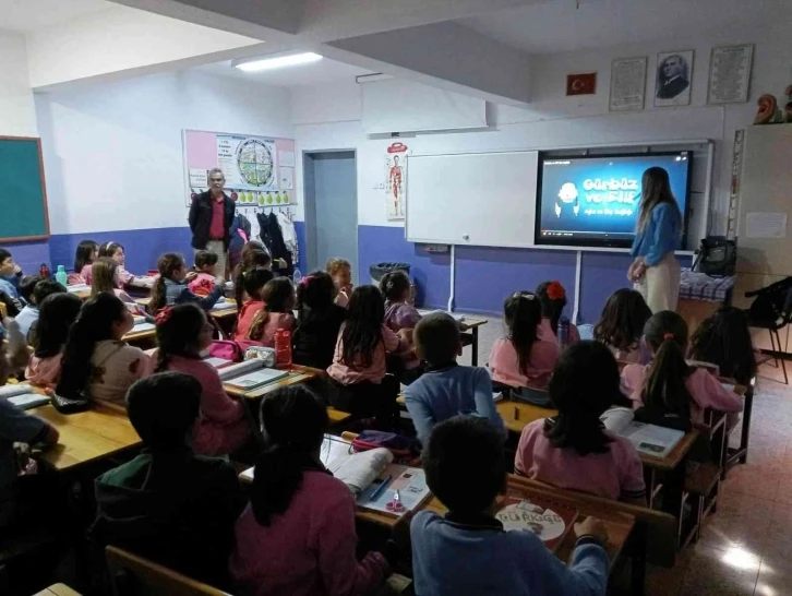 12 yıl önce mezun olduğu okula ’doktor’ olarak döndü
