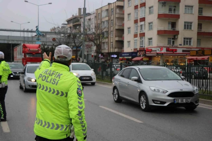 1213 aranan şahıs yakalandı, 26 bin 334 araca ceza yazıldı
