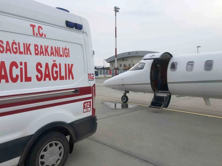 15 günlük bebek için ambulans uçak havalandı
