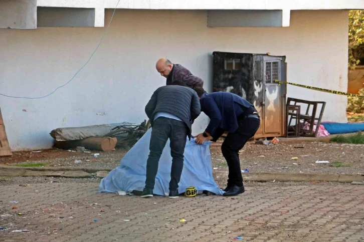 15 katlı binadan beton zemine düşen genç kadın hayatını kaybetti
