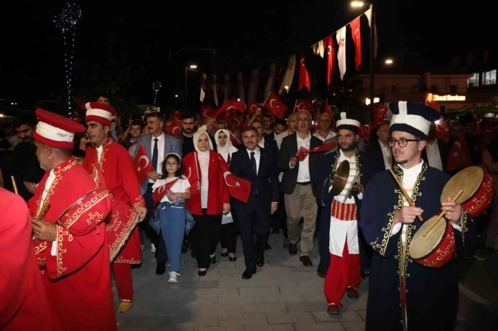 15 Temmuz’da bayraklar dalgalandı
