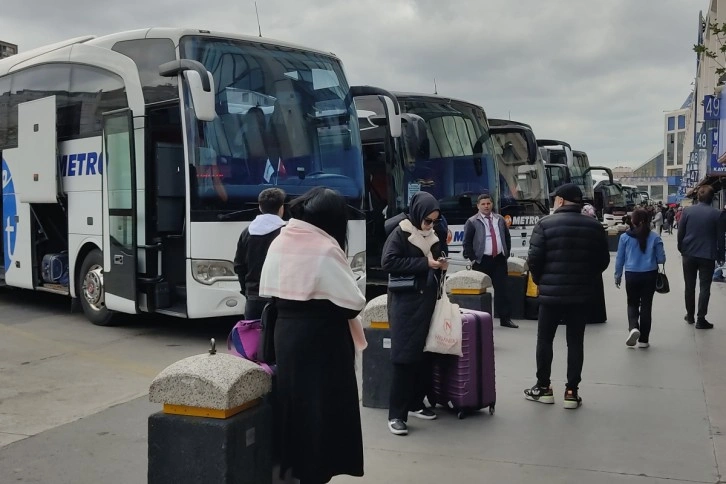 15 Temmuz Demokrasi Otogarı'nda seçim hareketliliği