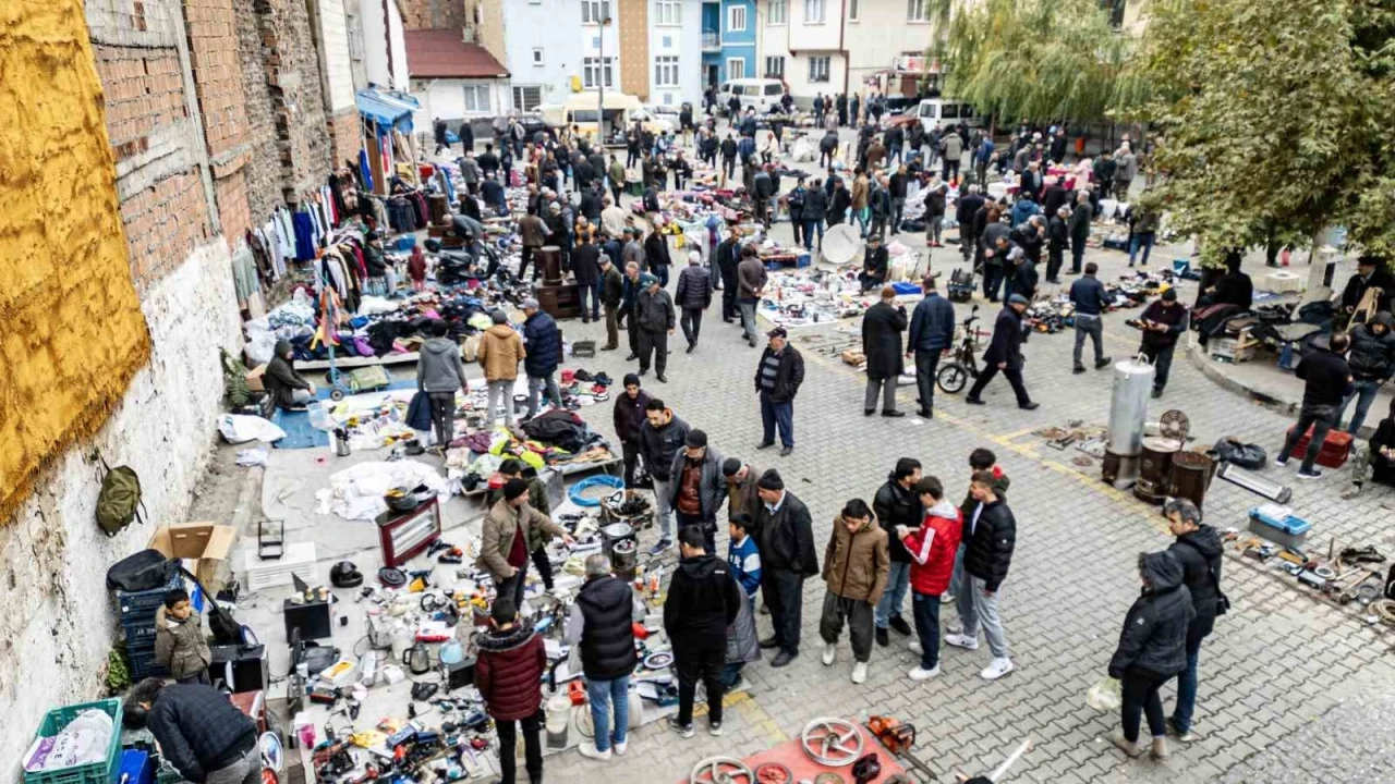 2 asırlık pazar geçmişle günümüzü buluşturuyor
