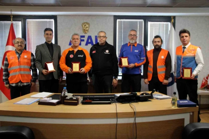 2 bin 800’ün üzerinde AFAD Gönüllüsü Amatör Telsizcilik Eğitimi Aldı
