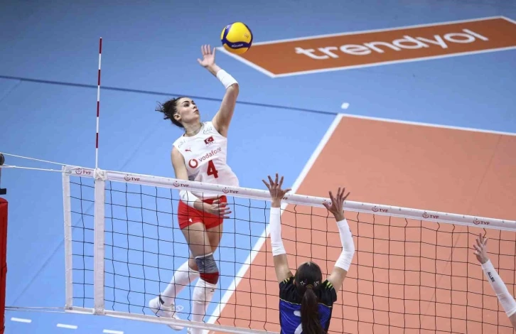 20 Yaş Altı Kadın Voleybol Mili Takımı yarı finalde
