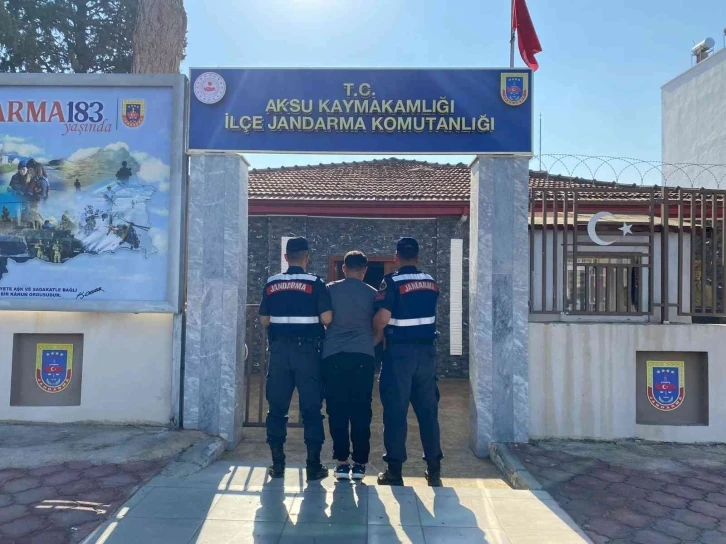 20 yıla yakın kesinleşmiş hapis cezası olan şahıs, jandarmaya takıldı
