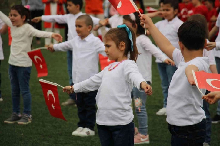 23 Nisan Ulusal Egemenlik ve Çocuk Bayramı Çaydeğirmeni’nde coşkuyla kutlandı
