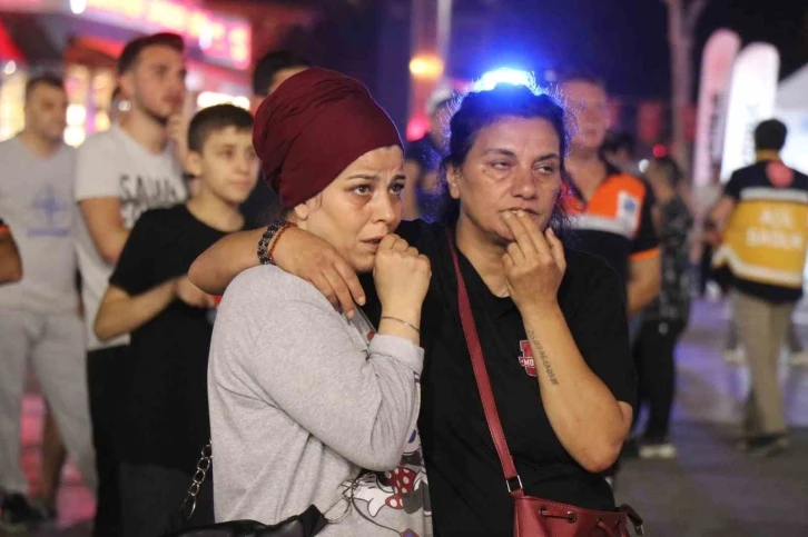 24 yıl geçti ama acı hala aynı: Gözyaşlarına hakim olamadılar
