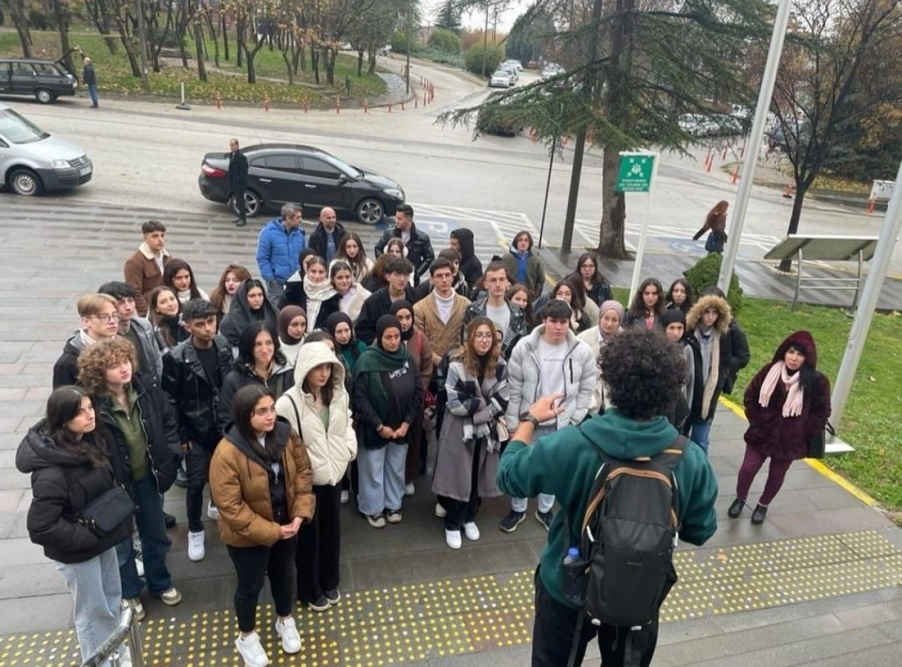 25 bin ziyaretçi Eskişehir’e Anadolu Üniversitesi için geliyor