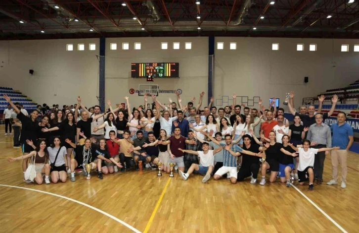 26. ADÜFEST Spor Turnuvaları kupa töreni gerçekleşti
