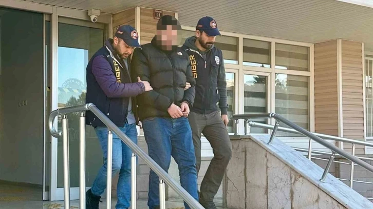 3 yıl 4 ay kesinleşmiş hapis cezasıyla aranıyordu, siber polise yakalandı
