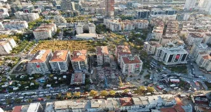 36 kişiye mezar olan apartmanın davasında sanık sayısı 13’e yükseldi