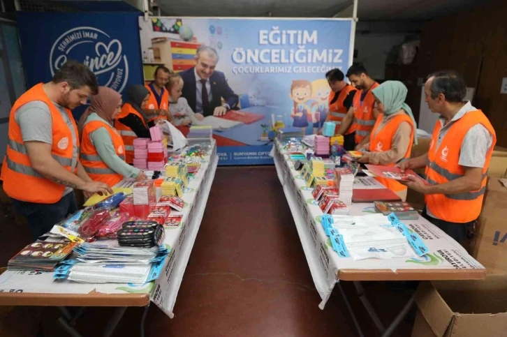 5 bin öğrenciye kırtasiye yardımı
