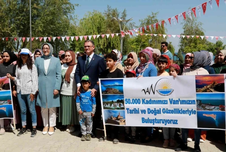 50 bin kadın Van’ın güzelliklerini keşfedecek
