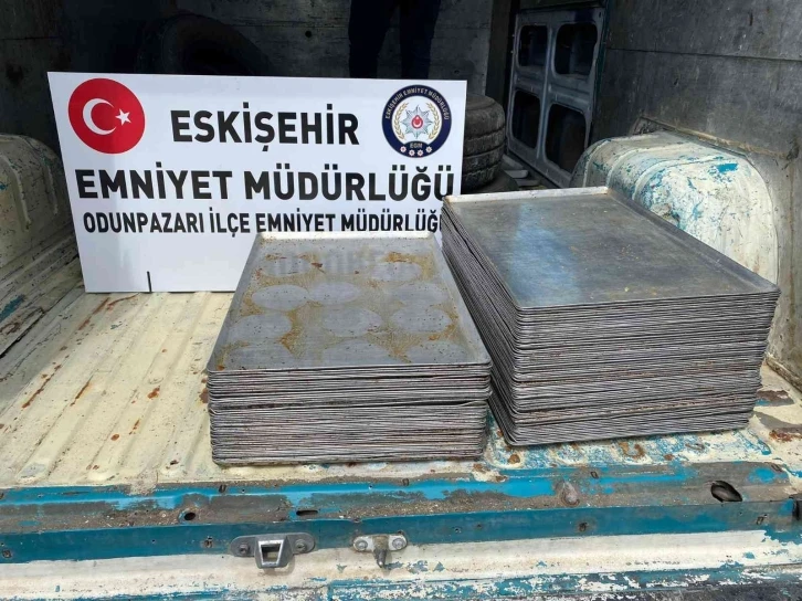 600 bin liralık ‘tepsi’ çalan hırsız yakalandı
