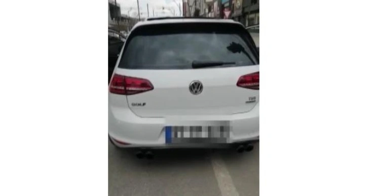 Abartı egzoz tespit edilen 4 araca 16 bin lira ceza