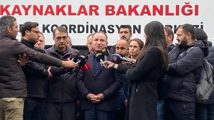 Adalet Bakanı Bozdağ: “5 cumhuriyet savcımız olayın tahkikatını sürdürmektedir”
