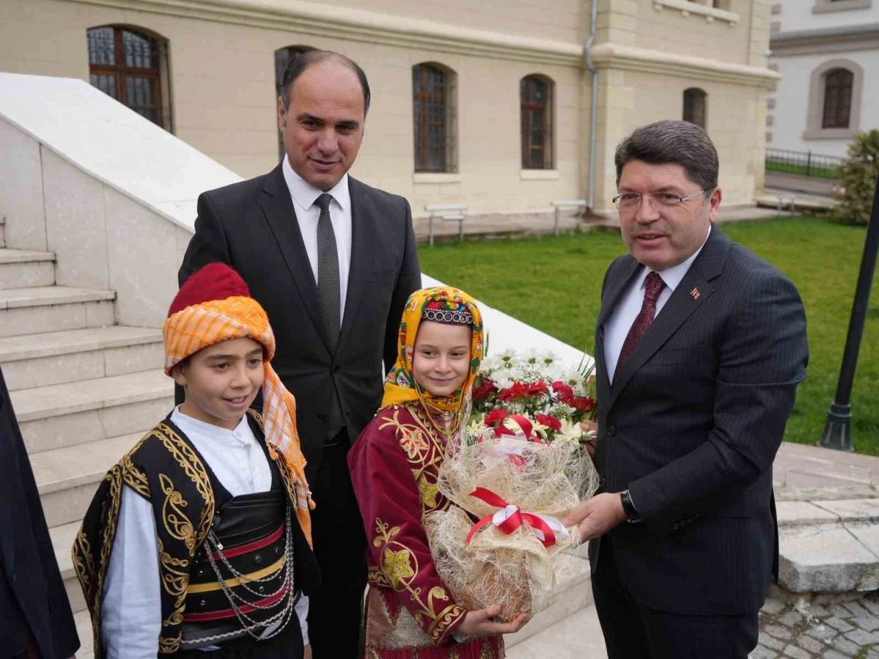 Adalet Bakanı Tunç’tan CHP Genel Başkanı Özel’e sert eleştiri
