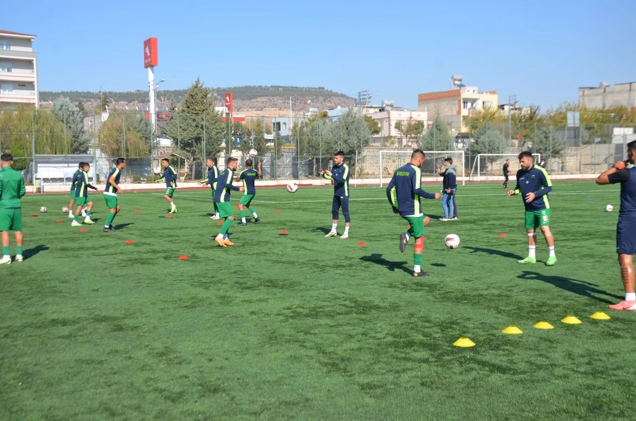 Adalet Gücü maçı için hazırlıklarını sürdürdüler