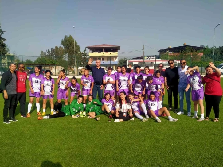 Adana 01 Kadın Futbol Kulübü Play Off’ta

