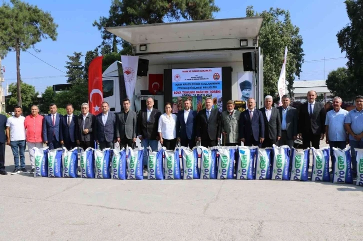 Adana’da 147 üreticiye 65 ton soya tohumu dağıtıldı
