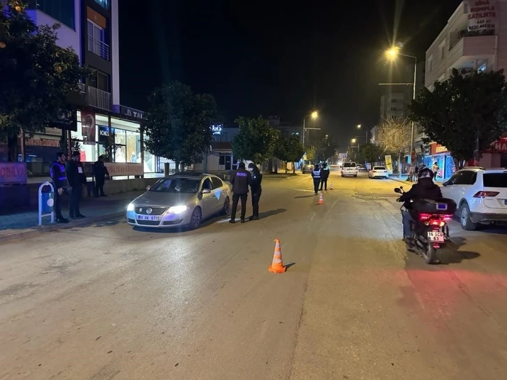 Adana’da 18 yıl kesinleşmiş hapis cezası bulunan hükümlü polis denetiminde yakalandı
