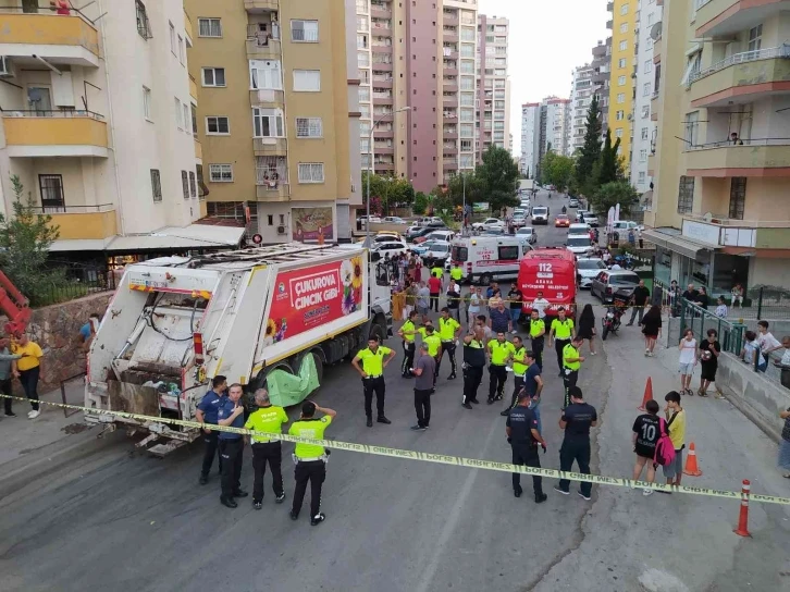 Adana’da çöp kamyonunun altında kalan çocuk öldü
