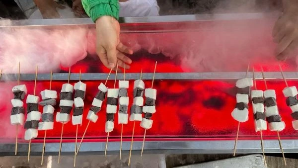 Adana'da sıcakta 'dondurma kebap'