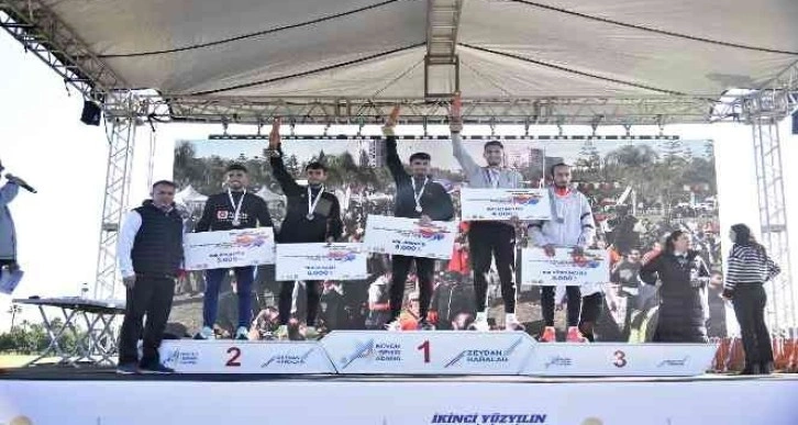 Adana Kurtuluş Yarı Maratonu’nda birinciler Kenya’dan