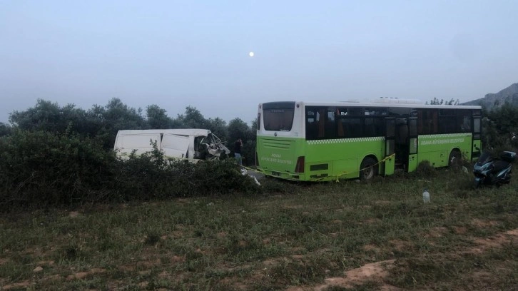 Adana'da katliam gibi kaza: 3 ölü, 10 yaralı!