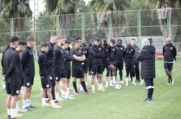 Adanaspor, Sakaryaspor maçı hazırlıklarına başladı
