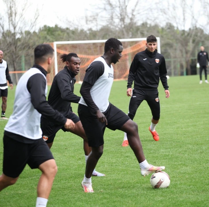 Adanaspor, Sakaryaspor maçı hazırlıklarını sürdürdü
