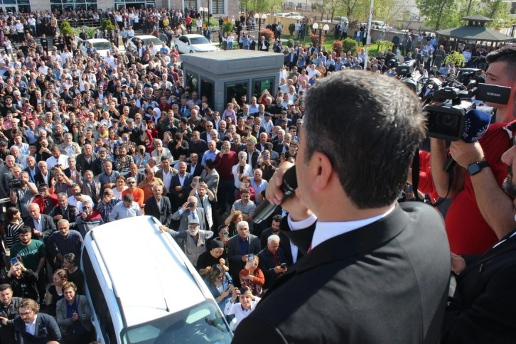 Adıyaman Belediye Başkanı Tutdere mazbatasını aldı