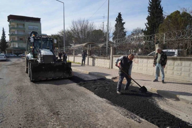 Adıyaman Belediyesi Fen İşleri Müdürlüğü Alitaşı Mahallesi'nde Çalışmalarını Sürdürüyor