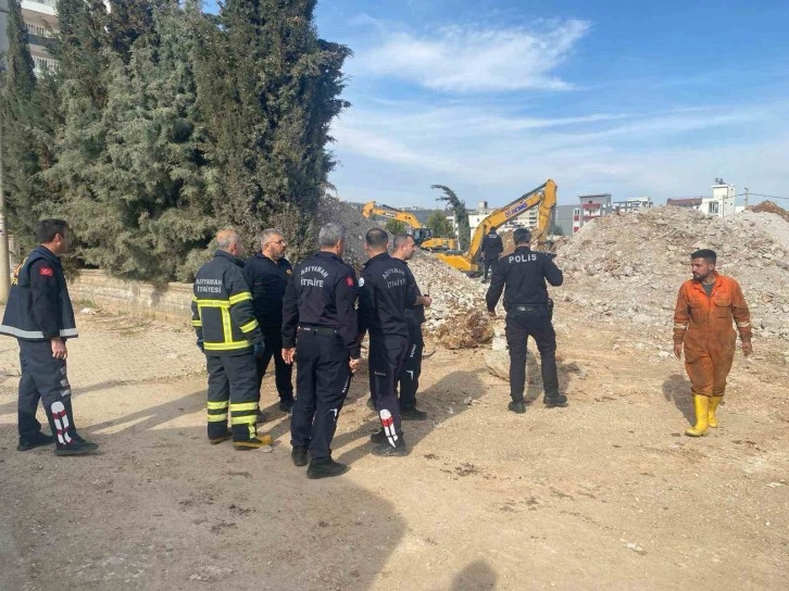 Adıyaman'da Beton Parçasıyla Yaralanan Şahıs