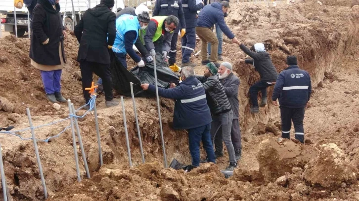 Adıyaman’da en acı görüntüler
