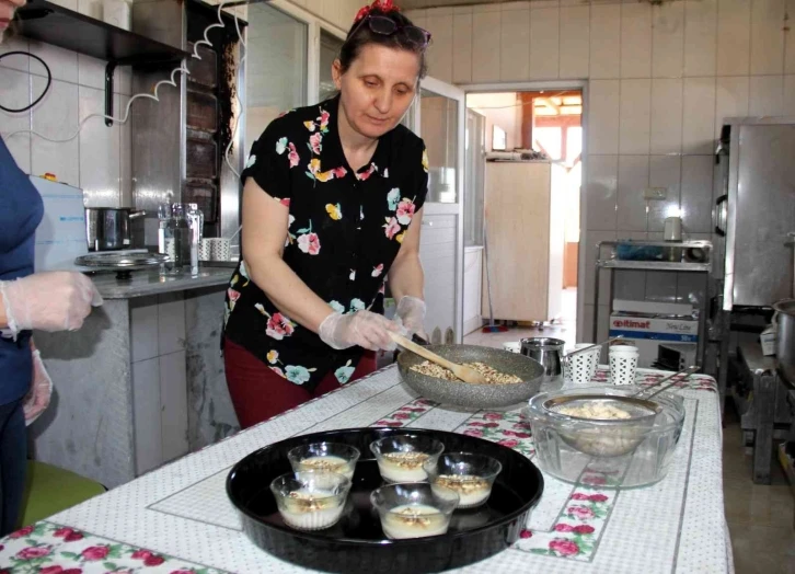 Adıyaman’da kadınlar, bademden yeni ürünler elde ediyor
