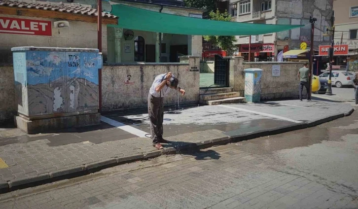 Adıyaman’da sıcak hava etkisini sürdürüyor
