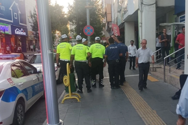 Adıyaman’da yol verme kavgasına polis müdahalesi
