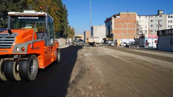 Adıyaman kent merkezindeki yollarda çalışmalar devam ediyor
