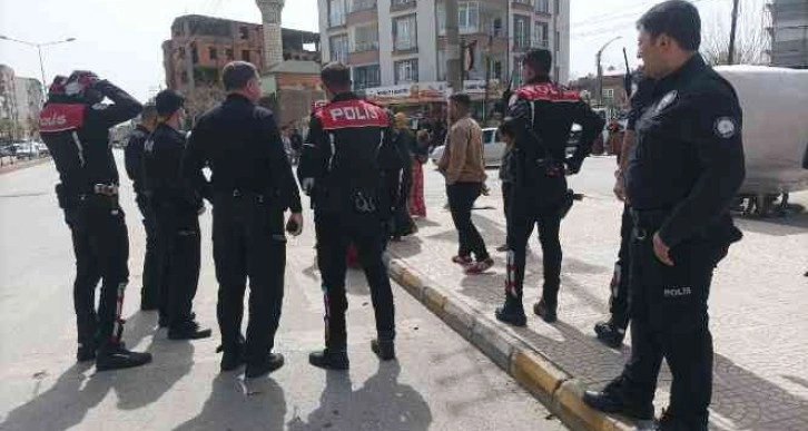 Adıyaman’da akrabaların kavgasını polis ayırdı