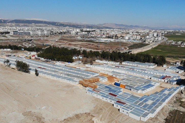 Adıyaman’da kurulan konteynır kent havadan görüntülendi