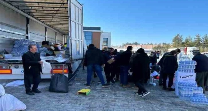 Adıyaman’daki bir fabrika, depremzedeler için yardım merkezine dönüştürüldü