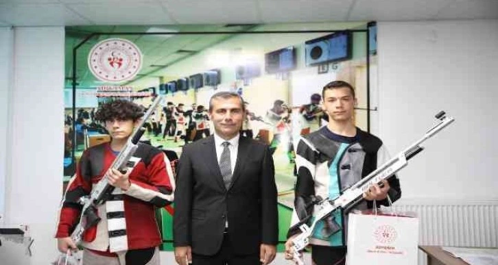 Adıyamanlı sporcular Havalı Silahlar Şampiyonasından 2 madalya ile döndü