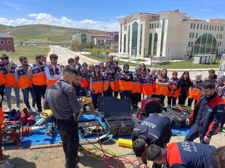 AFAD gönüllü eğitimlerin de 40 kişi eğitimleri başarıyla tamamladı
