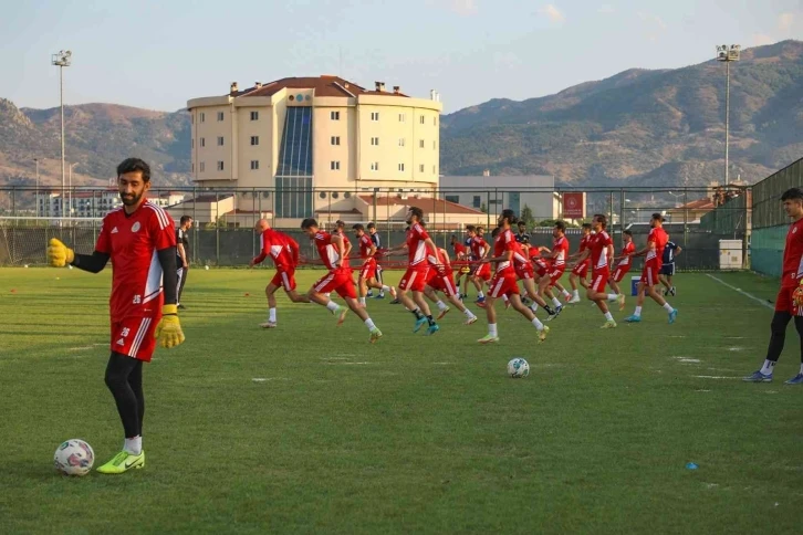 Afyonkarahisar’a 100’den fazla futbol takımı kamp için gelecek
